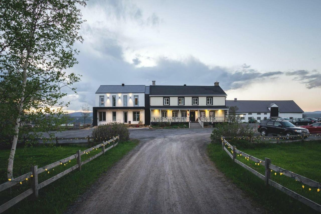 Les Ancetres Auberge & Restaurant St-Pierre-de-l'Île-d'Orléans Bagian luar foto